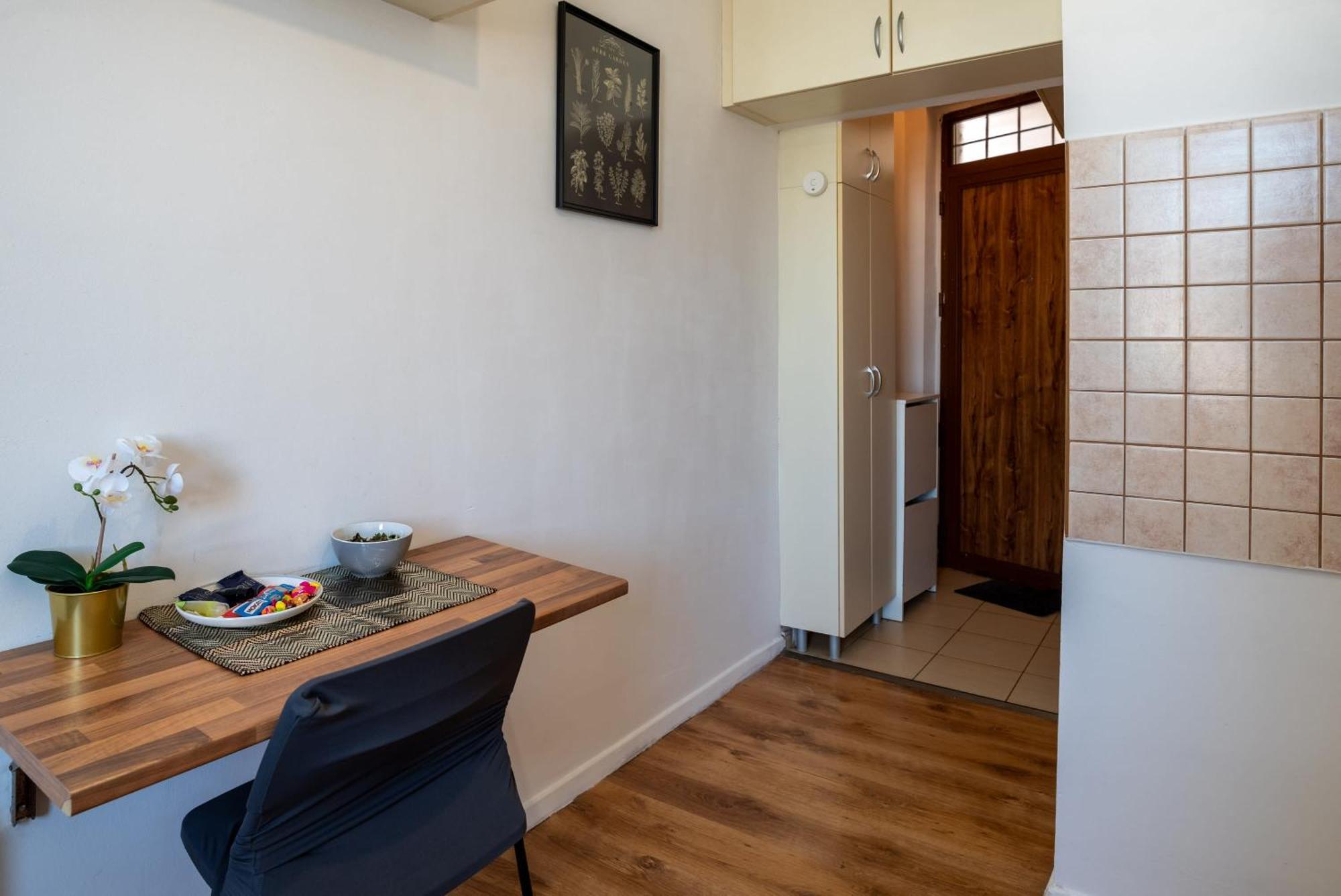 Central - Bright - Calm Studio For Solo Travellers Budapest Luaran gambar