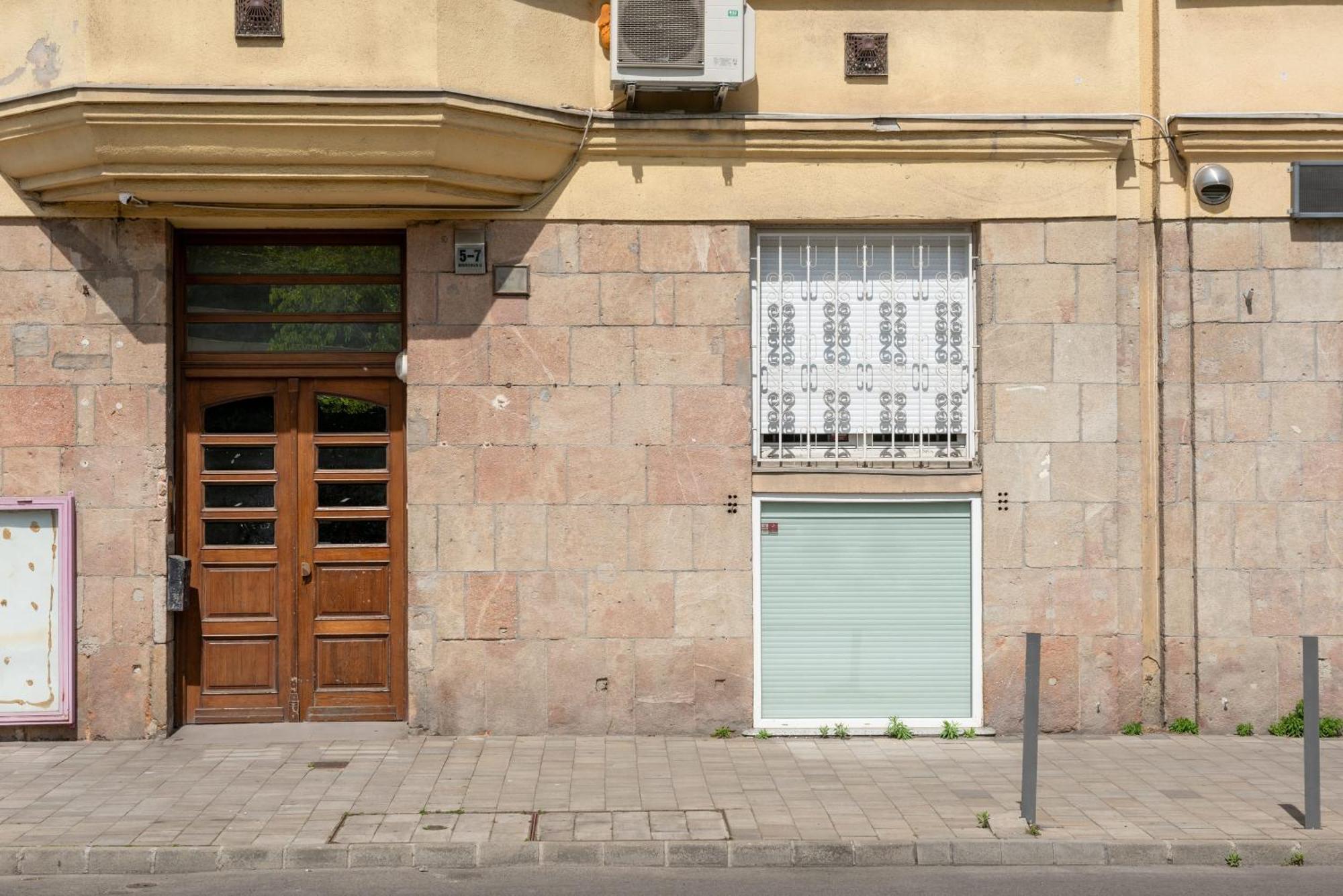 Central - Bright - Calm Studio For Solo Travellers Budapest Luaran gambar